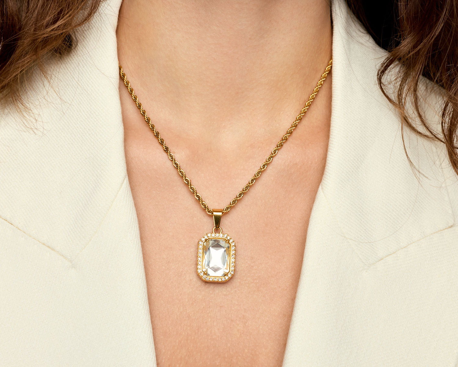 Colar Cintilante Banhado em Ouro 18k