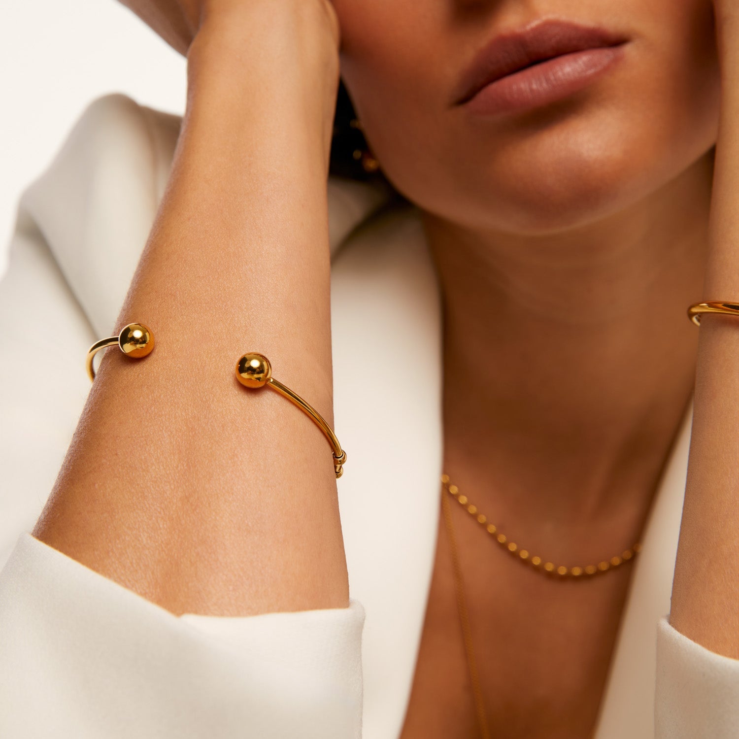 Bracelete Esphera Regulável Banhado em Ouro 18k