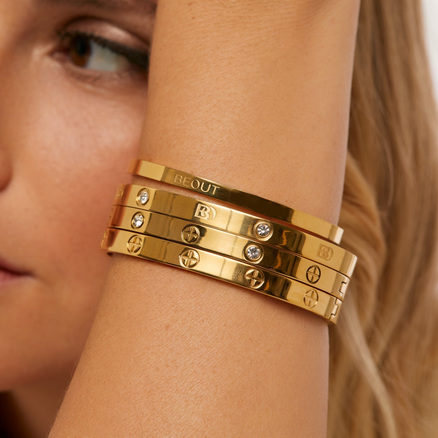 Bracelete Pedras de Glamour Banhado em Ouro 18k