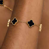 Pulseira Trevo Preto Banhado em Ouro 18k